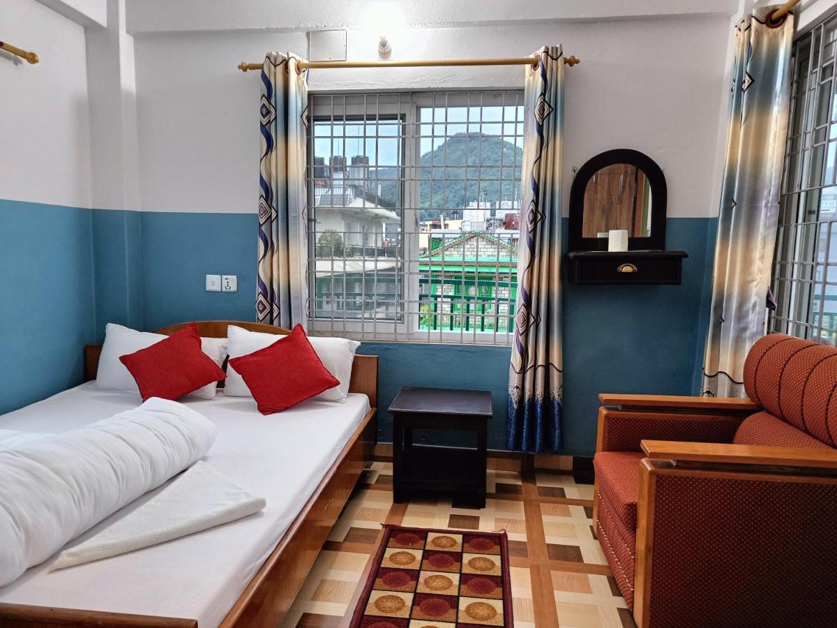 R&R Guest House Pokhara Exterior foto
