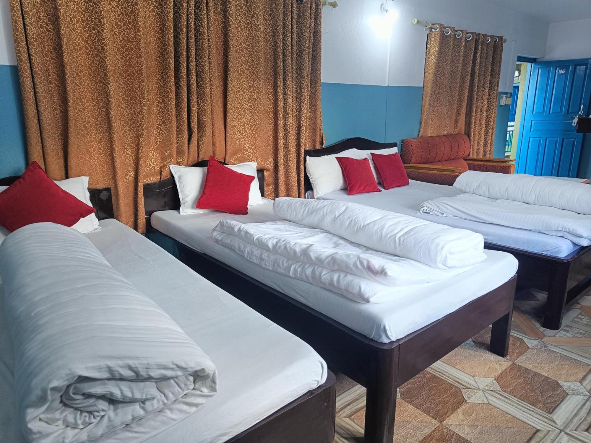R&R Guest House Pokhara Habitación foto